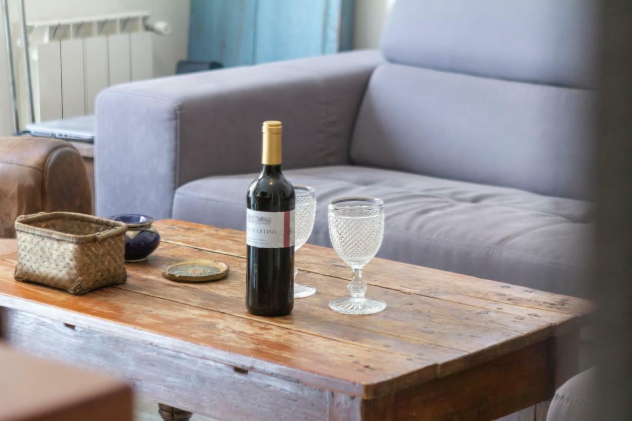 For You Rentals Universidad Apartment Temporal Est8 Мадрид Екстериор снимка