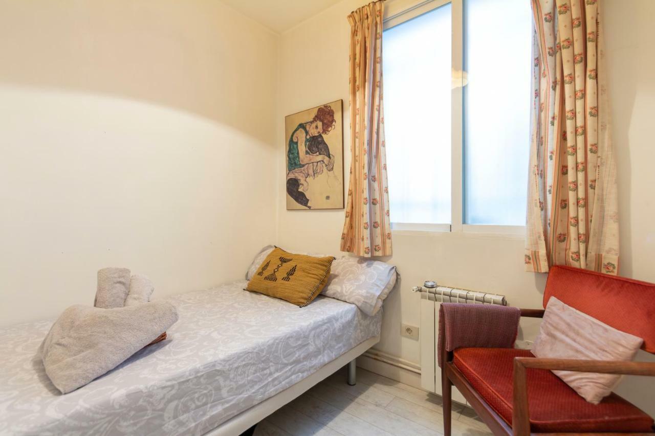 For You Rentals Universidad Apartment Temporal Est8 Мадрид Екстериор снимка